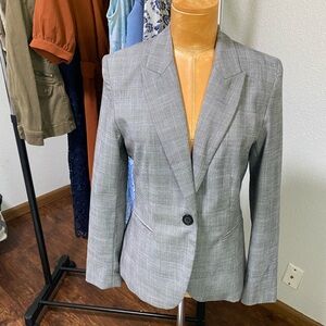 Like new zara single button blazer